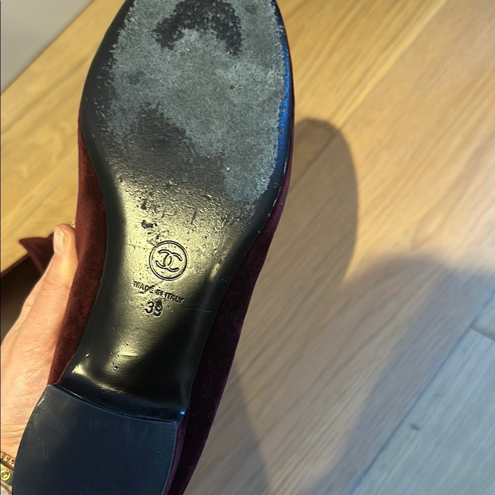 Chanel Burgundy Velvet Loafers with Gold Accents - Picture 4 of 5